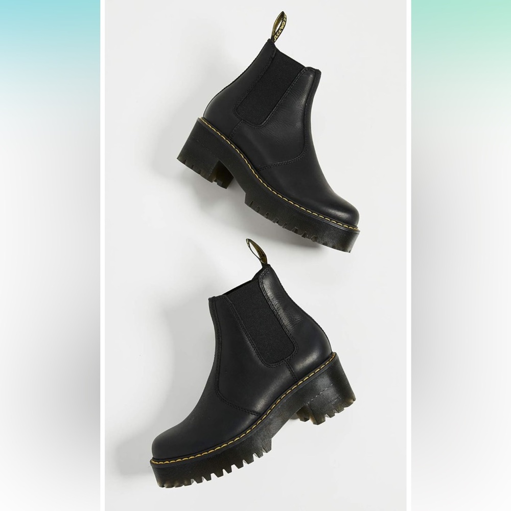Dr. Martens Women’s Rometty Fashion Boot – Black Burnished Wyoming, Size 8